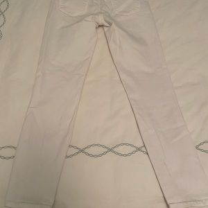 White, JBrand, skinny jeans.  Size 25.  Like new!